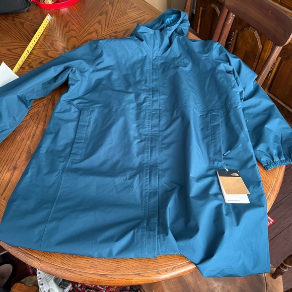 The North Face Women’s Daybreak Mid Rain Parka Midnight Petrol NWT - Picture 9 of 11